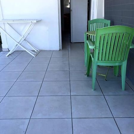Bel appartement à Damencourt Le Moule Esterno foto